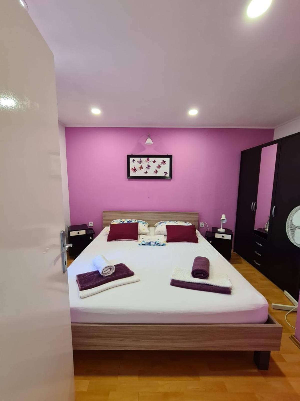 Apartments With A Parking Space Postira, Brac - 2911 Room photo